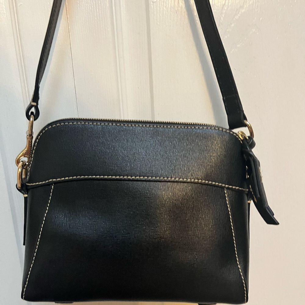 Dooney and Bourke Cameron NWOT shoulder bag. Black saffiano leather. - Picture 2 of 12